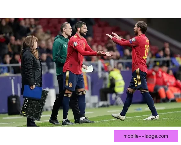 洛佩特吉接手皇马数月后因成绩不佳黯然下课,西班牙主帅短暂执教之路终结 洛佩特吉接手皇马数月后因成绩不佳黯然下课,西班牙主帅短暂执教之路终结